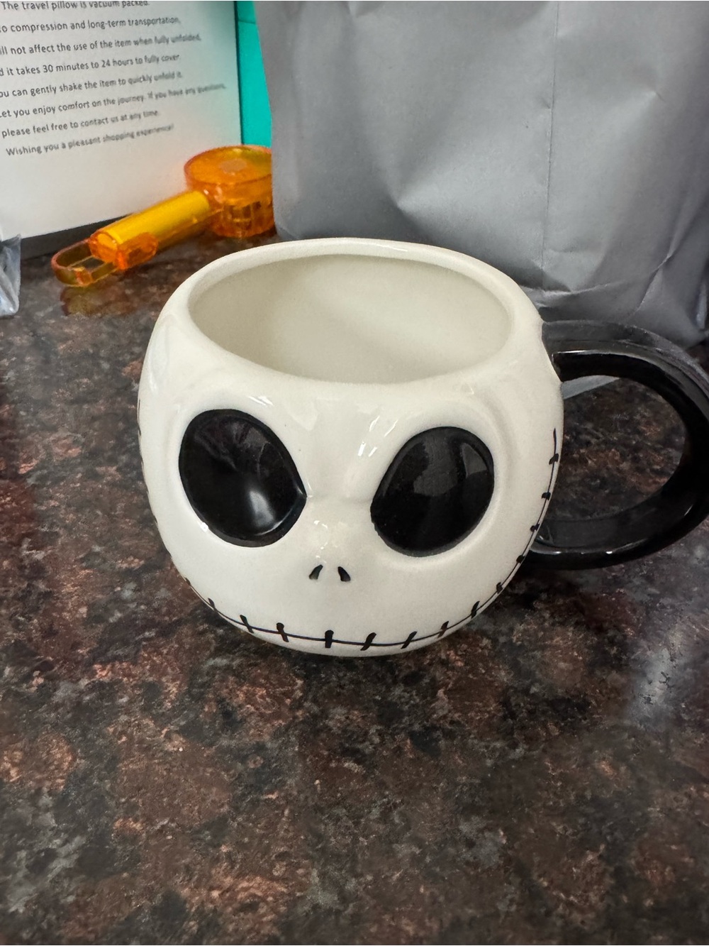Novelty Skull Face Ceramic coffee Mug in White and Black